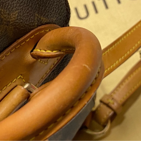 💗💗💗SOLD💗💗💗
🤩MONTSOURIS PM BACKPACK MONOGRAM🤩 - Picture 9 of 16